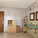 Hébergement de vacances Maison Avec Piscine Privas